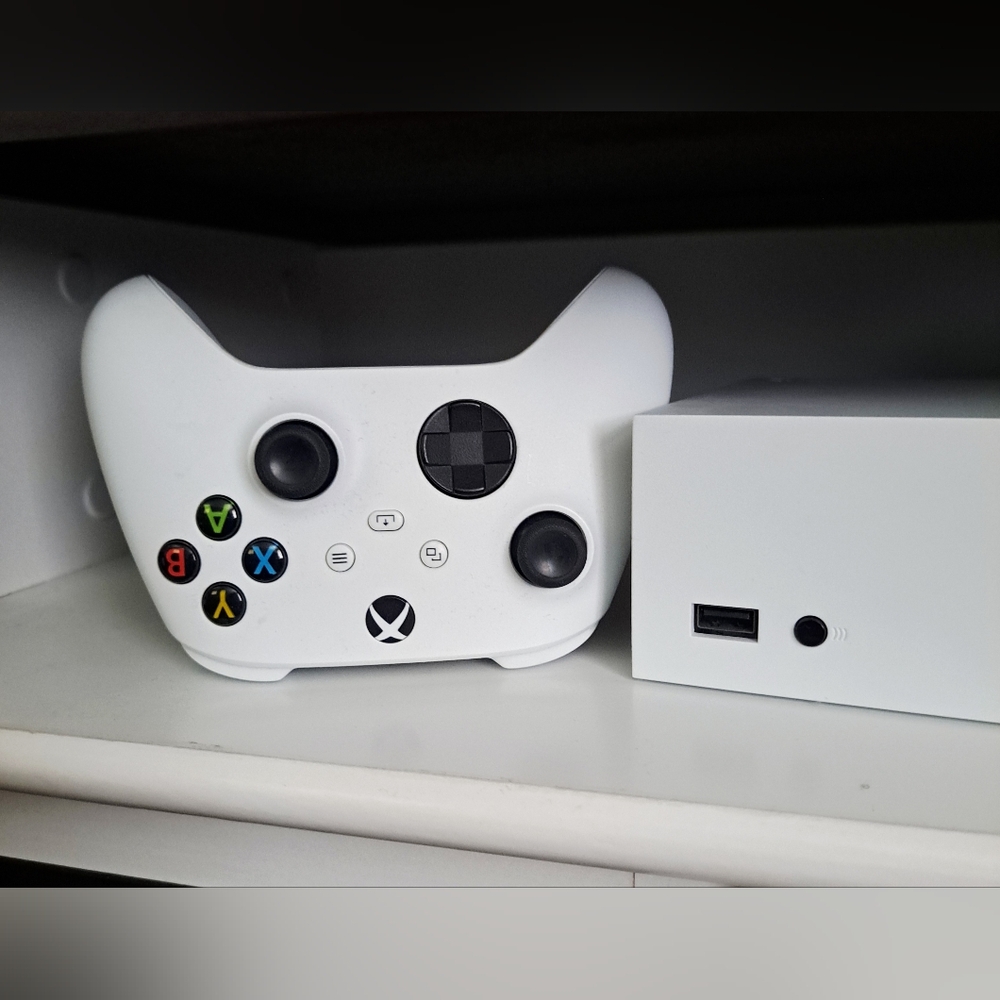 Xbox and Controller